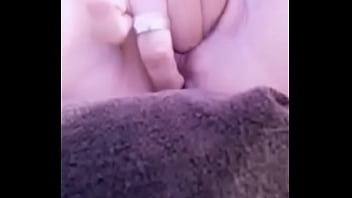 Putri Kecilku Mengirimiku Video Memohon Untuk Dikasih Kontol
