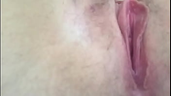 Gadis Panas Berguling Di Ranjang