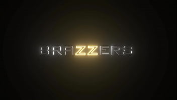 Panduan Panas Bermain Peran Dengan Lexi Luna – Tonton Adegan Mesra Selengkapnya Di Brazzers