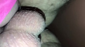 Menerobos Dalam-dalam Liang Memek Istri