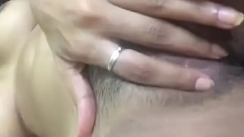 Aksi Mesum Tersembunyi Desi Yang Menggoda