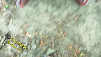 Gadis India Menggoda Bercinta Liar Di Hutan Masih Berbalut Saree