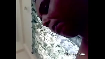 Desi Randi Mengisap Kontol Klien Dalam Rekaman Mms Panas