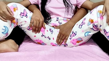 Memanfaatkan Tubuhnya Saat Pijat Di Rumah Sendirian