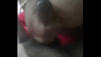 Istri Desi Menggenggam Dengan Penuh Gairah