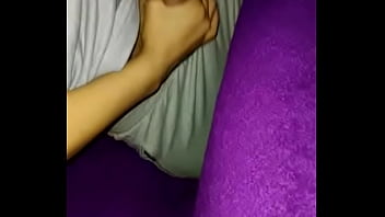 Gadis Desiku Yang Menggoda