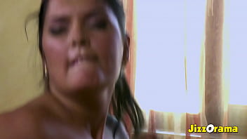 Jizzorama – 2 Adik Tiri Nakal Dihardcore Anal Dan Dikentutin Bareng Di Kontol Satu Orang