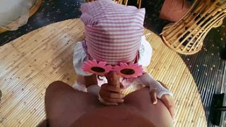 Gadis Asia Berbaju Pelayan Yang Menggoda Minta Dihardik Dari Belakang
