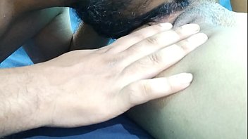 Guru Hindi Desi, Priya, Menggila Dengan Muridnya, Menjilat Dan Menembus Memek Sempitnya Hingga Erangan Asli Dalam Bahasa Hindi