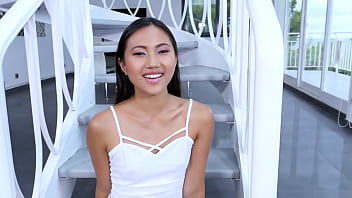 May Thai Si Asian Hot Dengan Kontol Besar, Pov Blowjob Dan Telan Cairan Panasnya