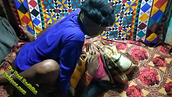 सासु माँ को अपने कमरे में बुलाकर चोदा
