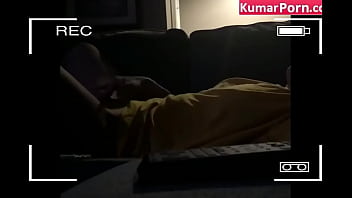 Gadis Tiongkok Masturbasi Kamera Tersembunyi
