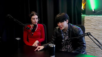 Curtia Se Exibir Bem Novinha, A Pandemia Empurrou Mulheres Pro Pornô, Ela Contou Pra Mãe E Quando Vendeu O Primeiro Nude… – Yastrixx & Dixon (assista Em: Sheer/red)