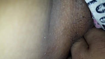 Gadis Desi Yang Menggoda