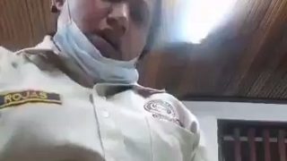 Gadis Satgas Corona Mengocok Memek
