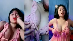 Live Streaming Amelia: Payudara Montok Dengan Puting Menggoda Dan Toge Mango Yang Menggairahkan