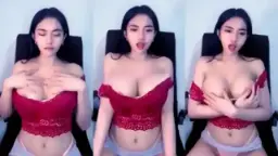 Payudara Uting Kak Lunna Yang Menggoda