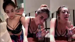 Pov Miss Jennifer Mengisap Kalian Sampai Tuntas
