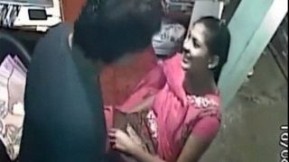 Toko India Dengan Gadis Penjualnya Yang Hot Dan Berani