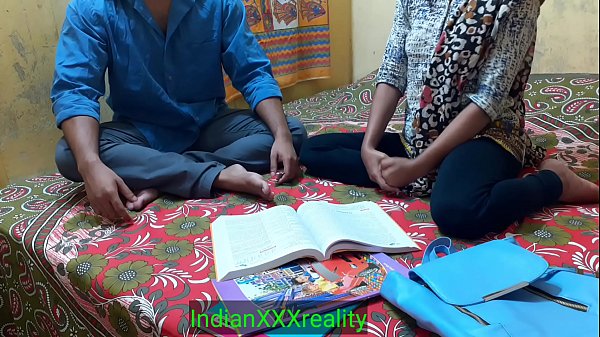 Kavita, Murid Terbaik India Yang Paling Hot, Beraksi Dengan Ganas Dalam Adegan Panas Hindi