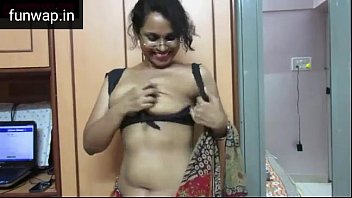 Gadis Kamera Panas India Yang Menggila Dan Penuh Gairah