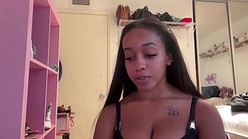 Menyelami Kedalaman Sensual Lily Starfire