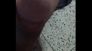 Desi Lund Yang Haus Untuk Dihisap