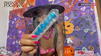 Novinha Vai Gozar Por Dentro E No Final Jorra Na Noite De Halloween