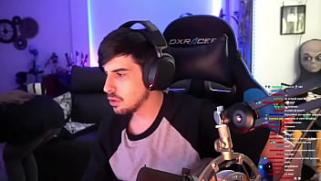 Aroyitt Se Agacha Para Que Le Miren El Culo