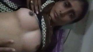 Istri India Telanjang Digerogoti Jari-jari Nakal