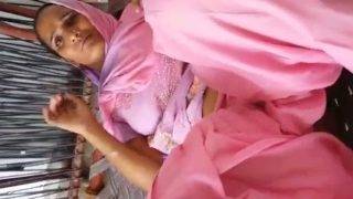 Rajasthani Gadis Pamer Kemesraan Di Rekaman Panas