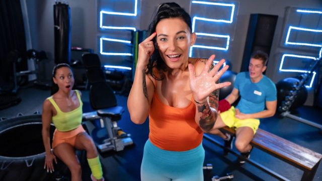 Tiga Serangkai Di Gym: Dua Cewek Hot Dan Kontol Besar