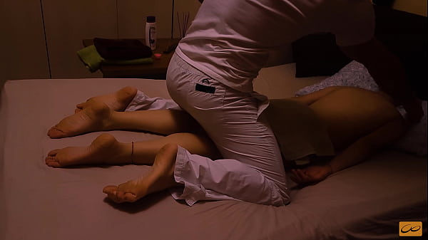Pijat Nuru Thai Yang Menggairahkan Berakhir Dengan Bercinta Keras, Orgasme Tak Terkendali Dan Ejakulasi Dahsyat