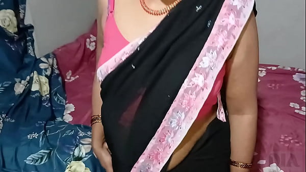 Mimpi Panas: Pembantu Seksi India Dengan Payudara Besar Menggoda Istri Desi Yang Tersesat
