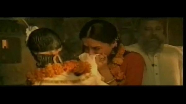 Kisne Kaha Pyaar Sirf Dil Se Hota Hai? Is Pal Toh Badan Bhi Geet Ga Raha Hai