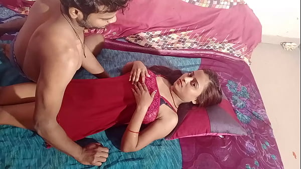 Istri India Terseksi Dengan Payudara Besar Beraksi Mesra Dengan Suami – Audio Desi Hindi Panas