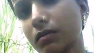 Bhojpuri Bhabhi Ka Khet Mein Jor-dar Chudai Ka Maza