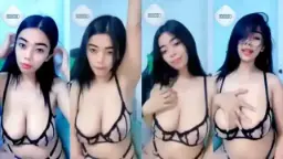 Goyang Menggoda Ica Dengan Bikini Seksi Yang Bikin Bergairah
