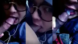 Jilbab Mengulum Keluar Dalam Mulut