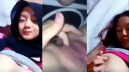 Tiktok Cewek Berjilbab Cantik Lagi Asyik Main Jari
