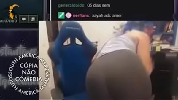 Pecadora Exibindo Tudo Na Transmissão Ao Vivo
