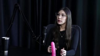 Melina Khalifa: Ibu Yang Dingin Di Ranjang, Tapi Liar Saat Dihisap Dalam-dalam