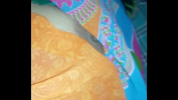 Gaun India Yang Menggoda Untuk Ditunggangi