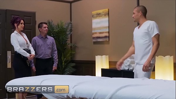Kisah Nyata Istri Sange – Monique Alexander Dan Xander Corvus – Spa Khusus Ibu Rumah Tangga Horny – Brazzers