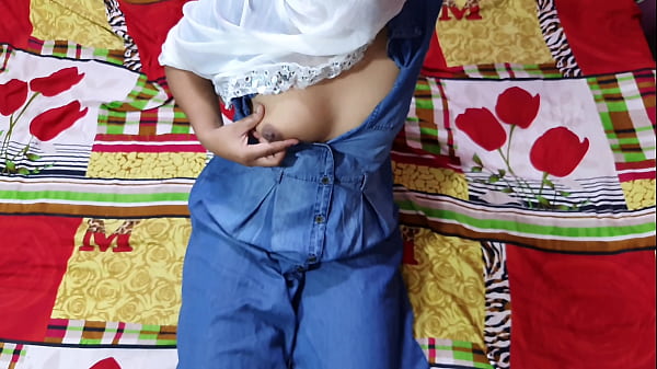 Adik Tiri Dan Kakak Laki-laki Menggila Di Ranjang, Memuaskan Gadis Desa Yang Bergairah