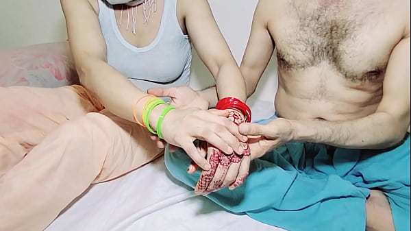 Bhabhi Punjabi Muslim Ngentot Anal, Suara Hindi Panas Digoyang Keras Dari Belakang