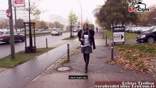 Deutsch-türkin Teenagerin Wird Auf Der Straße Zu Einem öffentlichen Sexdate Mitgenommen