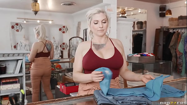 Panggilan Mesum Di Butik – Christie Stevens Dan Laney Grey Bercinta Di Brazzers