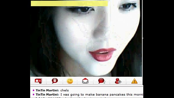 Gadis Tionghoa Seksi Menggoda Di Layar Kamera