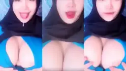 Jilboobs Menggoda Dengan Hijab Biru Arrazyny